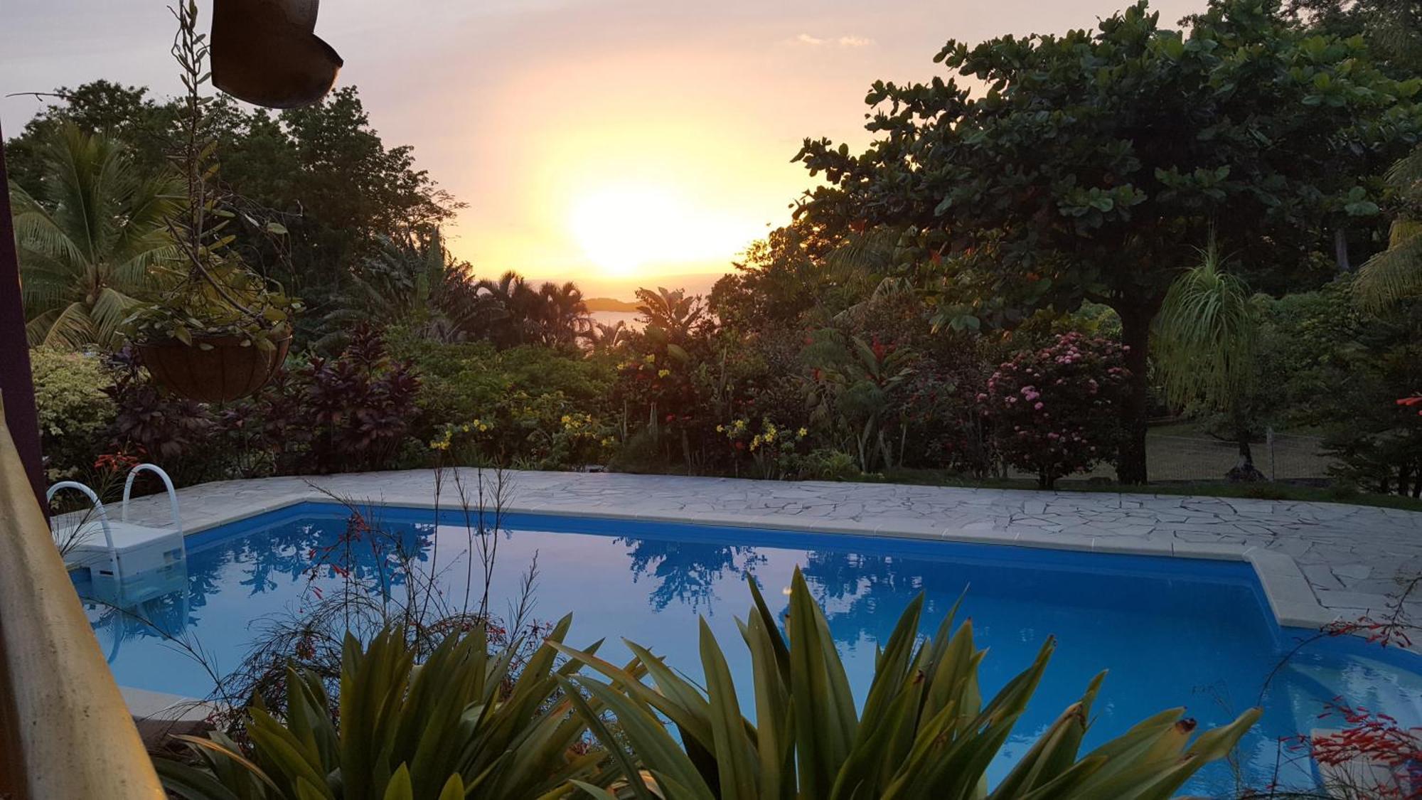 Vacances Bien Etre Guadeloupe Bouillante Exteriör bild